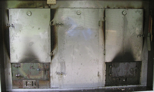 Savustinkärryn uunit